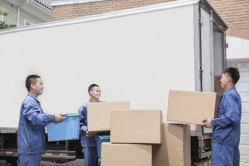 Cubic-yard load example for furniture removal in Isleworth