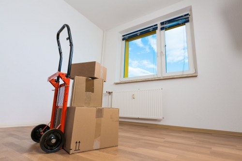 Furniture transport and house removal support in Isleworth